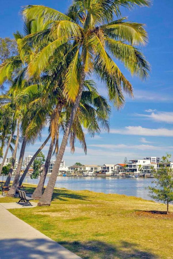 The Secret In Paradise * Gold Coast